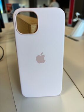 Apple Magsafe phone case Chalk Pink for iphone 13